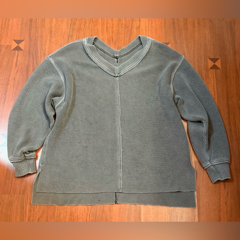 Aerie Women’s ultra soft sweatshirt